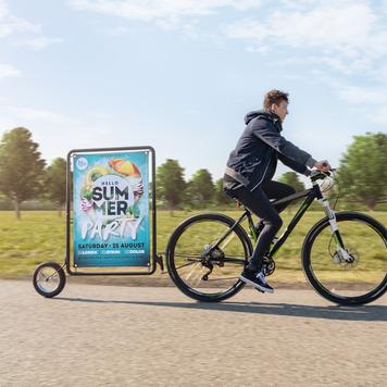Rimorchio pubblicitario per biciclette "Extra"
